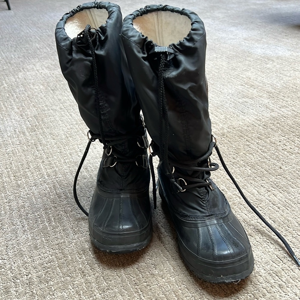 Sorel Snowlion Boots Sz 6